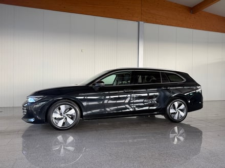 VW Passat Variant Elegance TDI DSG