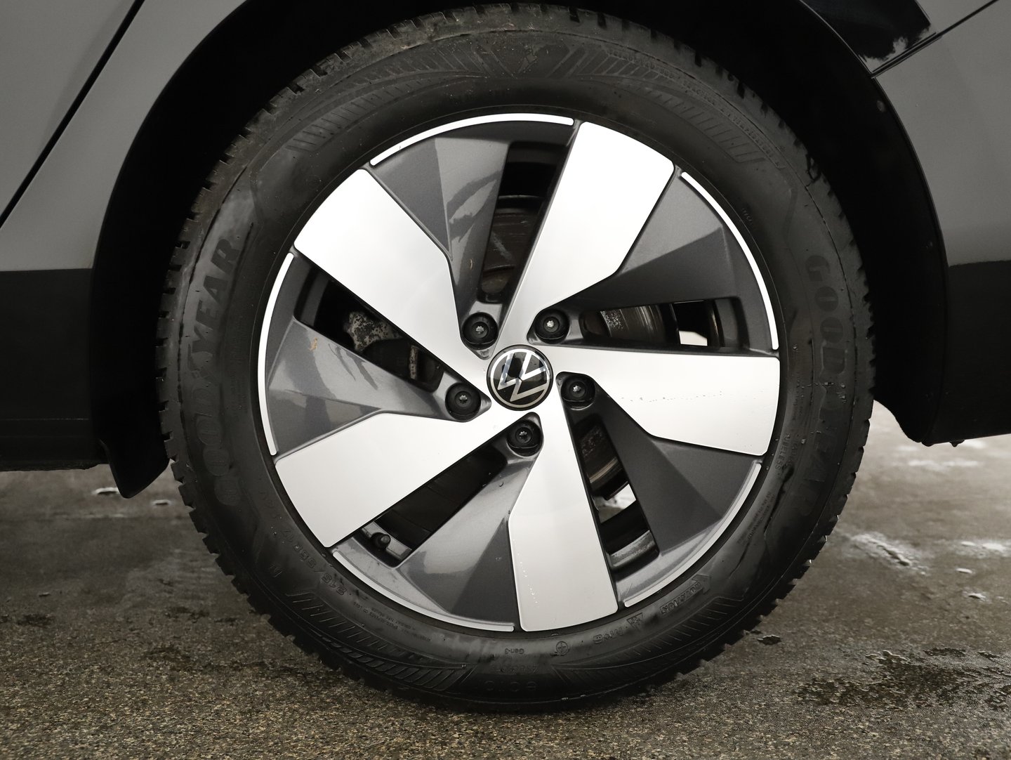 VW Passat Variant Business eTSI DSG | Bild 4 von 24