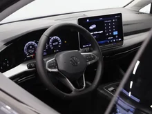 VW Golf Rabbit mHEV DSG in Delfingrau Metallic