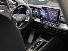 VW Golf Rabbit mHEV DSG in Delfingrau Metallic