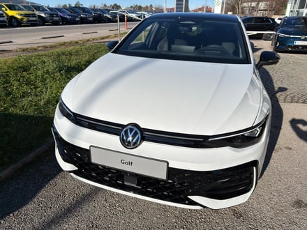VW Golf R-Line mHEV TSI DSG