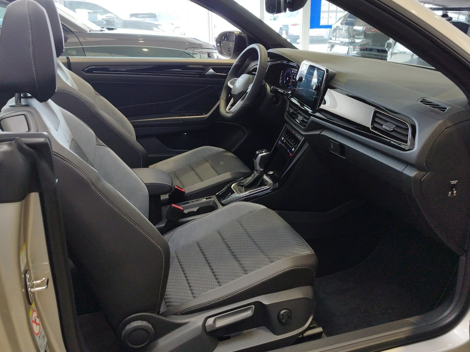 Bild eines VW T-Roc Cabriolet R-Line TSI DSG