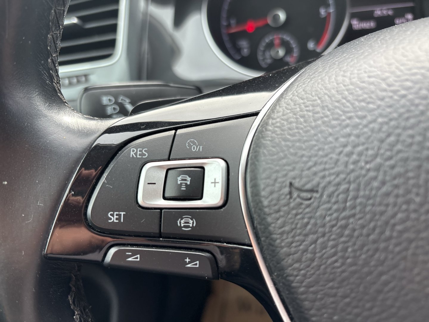 VW Golf Variant Trendline TDI | Bild 12 von 21