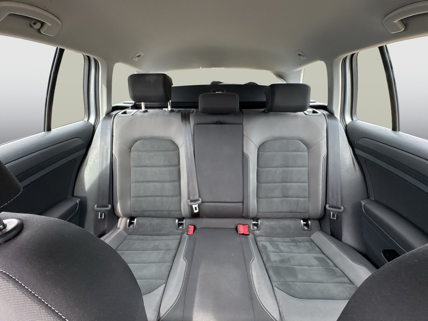 VW Golf Variant Trendline TDI | Bild 18 von 21