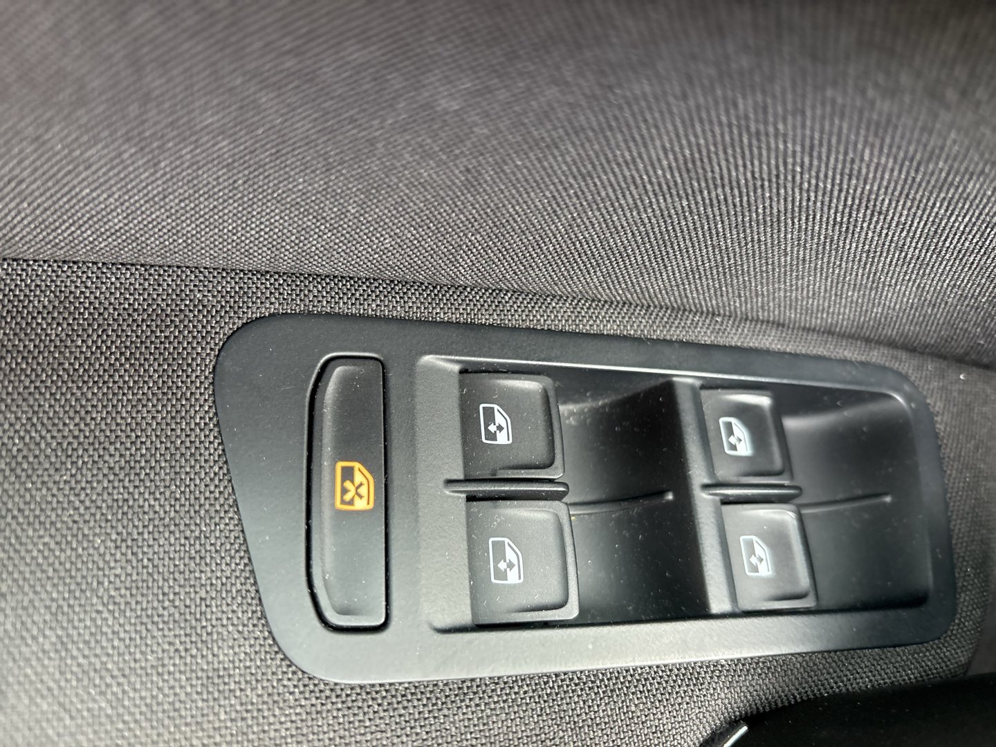 VW Golf Variant Trendline TDI | Bild 6 von 21