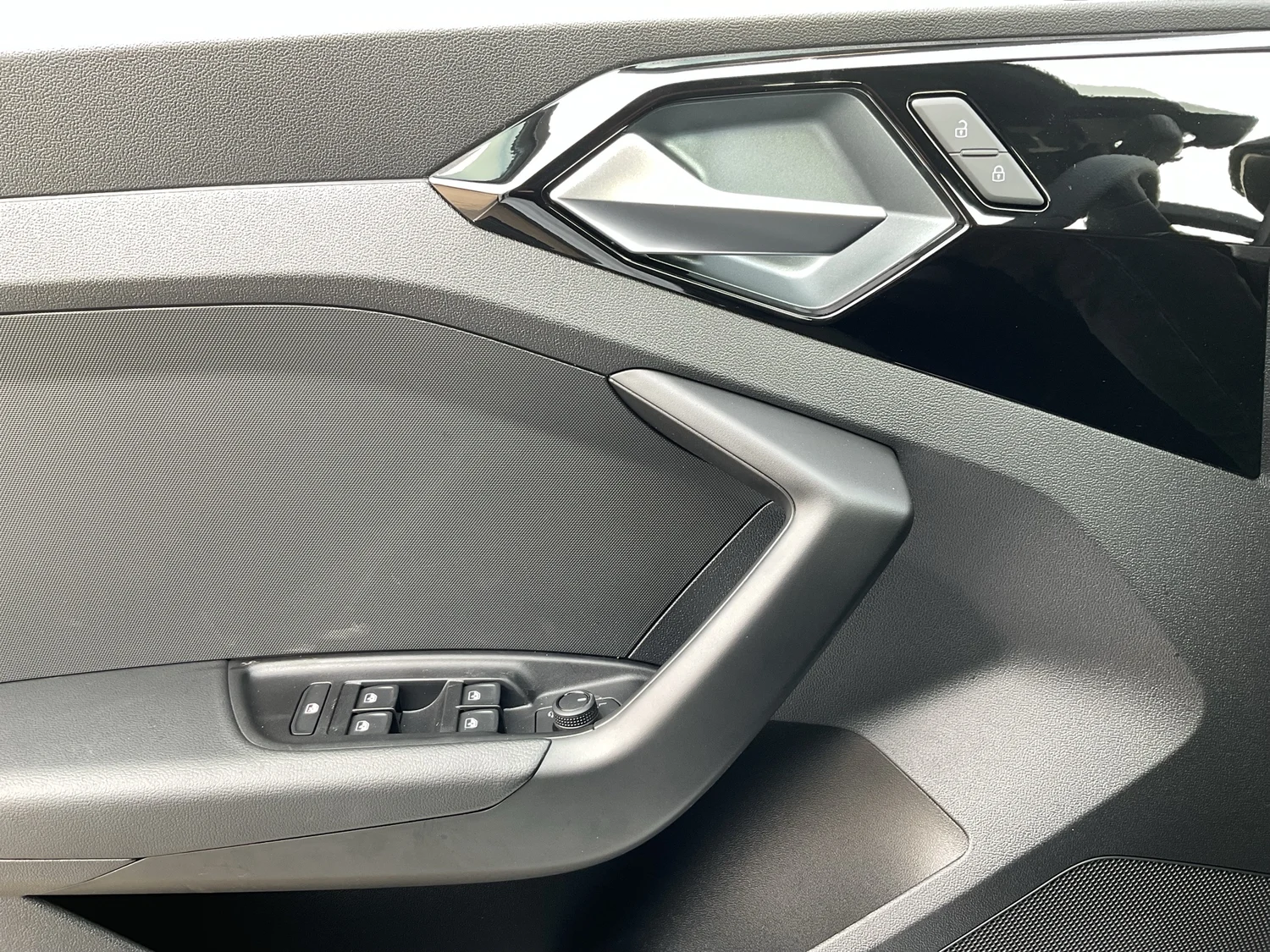 Bild eines Audi A1 allstreet 30 TFSI intense