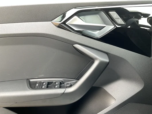 Bild eines Audi A1 allstreet 30 TFSI intense