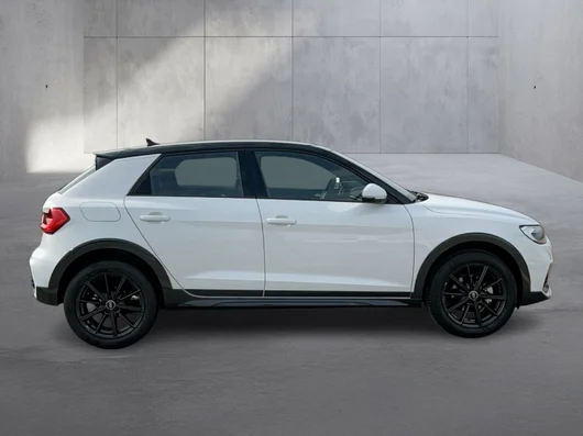Bild eines Audi A1 allstreet 30 TFSI intense