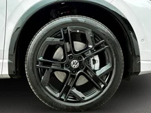 VW Tiguan Sport TDI 4MOTION DSG in Oryxweiß Perlmutteffekt