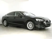 Audi A5 Sportback 35 TDI in A2 Brillantschwarz