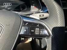 Audi A6 Limousine 55 TFSI e quattro Sport in mythosschwarz metallic