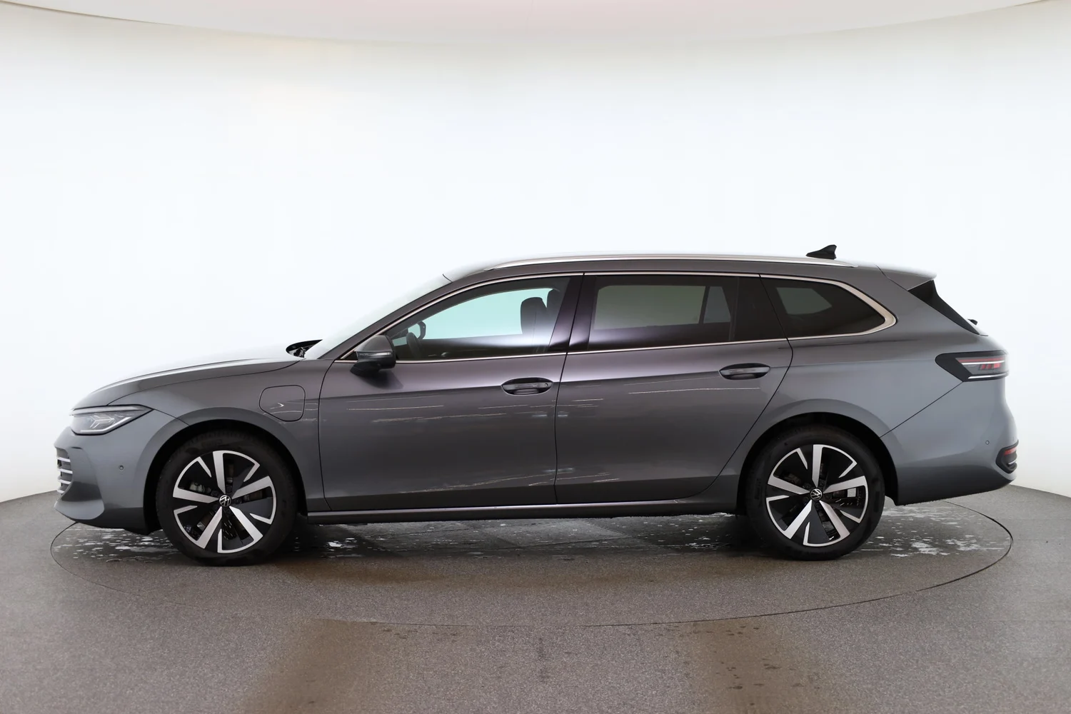 Bild eines VW Passat Variant Business eHybrid 150kW