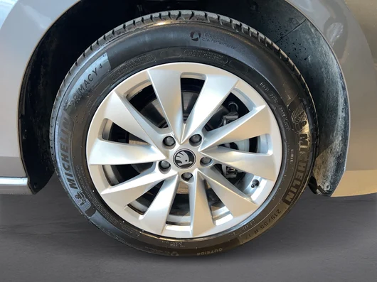 Bild eines Škoda Superb Combi Selection TDI DSG