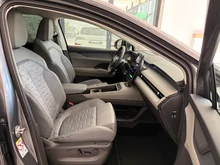 Škoda Peaq Selection 90x in Graphit-Grau Metallic