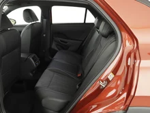 VW T-Roc Style eTSI DSG in Flame Red Dach Black Uni