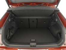 VW T-Roc Style eTSI DSG in Flame Red Dach Black Uni