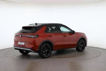VW T-Roc Style eTSI DSG in Flame Red Dach Black Uni