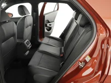 VW T-Roc Style eTSI DSG in Flame Red Dach Black Uni