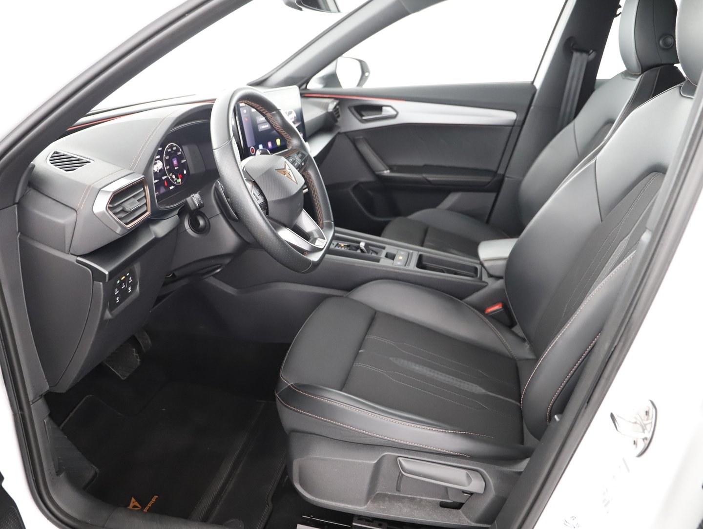 CUPRA Formentor 2.0 TDI 150 PS DSG 4Drive | Bild 4 von 17