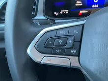 VW T-Roc Life TSI in Indium Grau Metallic