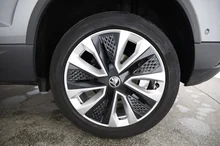 Škoda Karoq Style SC TDI DSG in GRAPHITE-GRAU METALLIC