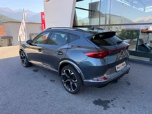 CUPRA Formentor 2.0 TDI 150 PS DSG 4Drive in Magnet-Grau Metallic
