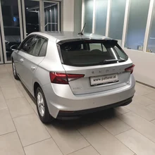 Thumbnail-Foto von Fahrzeug