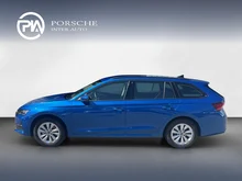 Škoda Octavia Combi Selection TSI mHEV DSG in Race-Blau Metallic