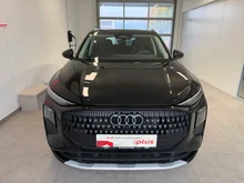 Audi Q3 TDI 110 kW  intense in Mythosschwarz Metallic