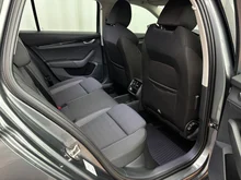 Škoda Octavia Combi Selection TDI in Graphit-Grau Metallic