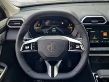 MG ZS 1.5 Hybrid+ 145 kW Luxury in Hampstead Grey