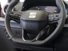 SEAT Arona Style Edition 1.0 TSI DSG in Liminal-Rot Dach Nacht-Schwarz