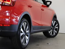 SEAT Arona Style Edition 1.0 TSI DSG in Liminal-Rot Dach Nacht-Schwarz