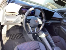 CUPRA Raval PLUS 37 kWh 99 kW/135 PS in Fjord-Blau