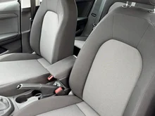 SEAT Ibiza Reference Edition 1.0 80PS in Nacht-Schwarz Metallic