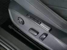 VW Golf Rabbit 45 TSI in Deep Black Perleffekt