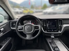 Volvo V60 Cross Country Pro AWD in weiß