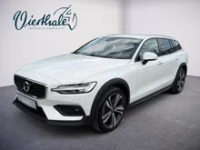 Volvo V60 Cross Country Pro AWD in weiß