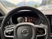 Volvo V60 Cross Country Pro AWD in weiß