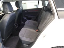 VW Golf Variant Business mHeV DSG in Pure White