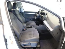 VW Golf Variant Business mHeV DSG in Pure White