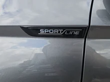 Škoda Karoq Sportline TSI DSG ACT in Graphit-Grau Metallic