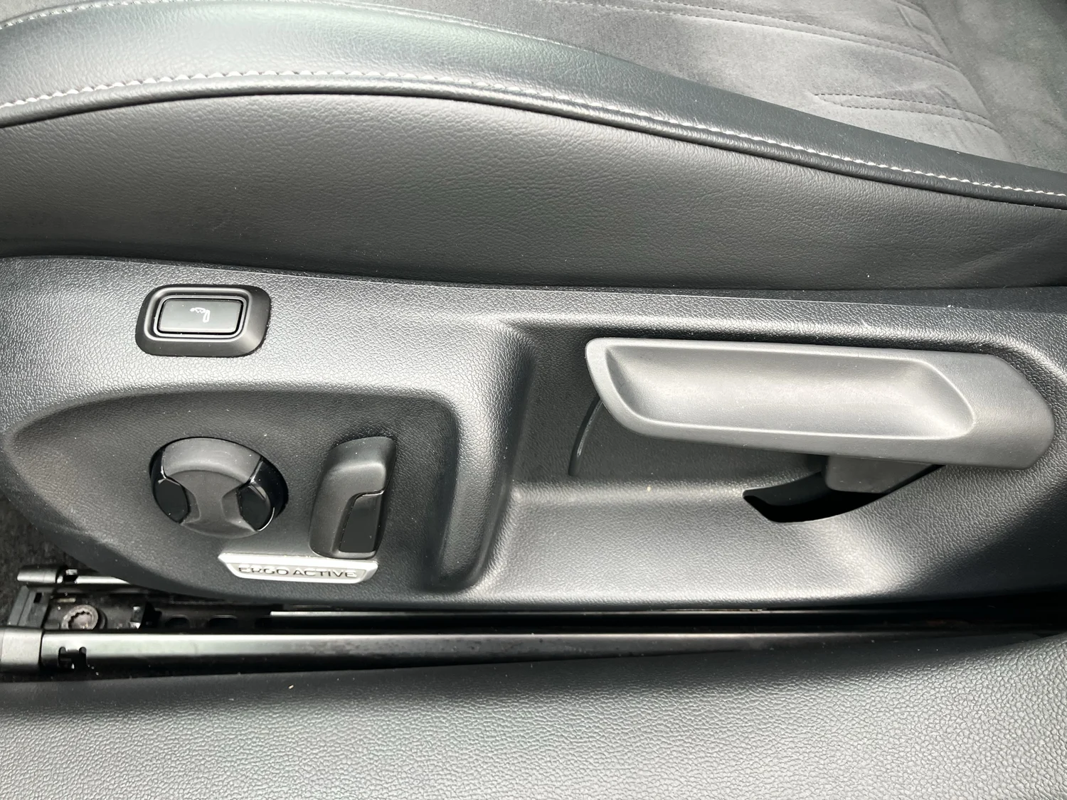 Bild eines VW Passat Variant Business TDI DSG