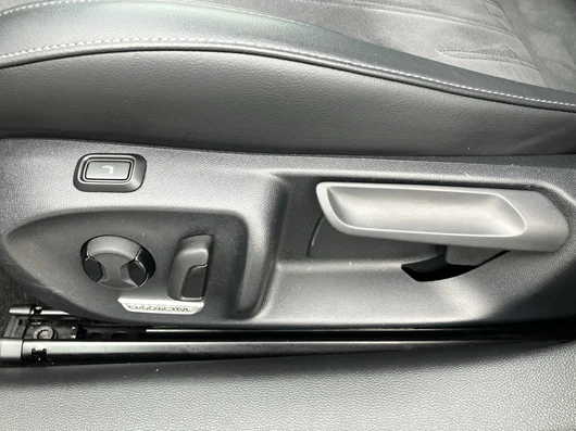 Bild eines VW Passat Variant Business TDI DSG
