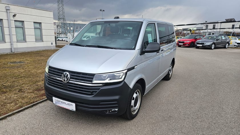 VW Transporter Kombi TDI 4MOTION