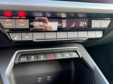 Audi A3 Sportback 30 TFSI in Brillantschwarz