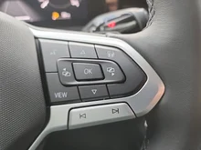 VW T-Roc Life eTSI DSG in Wolf Grey Dach Black Uni