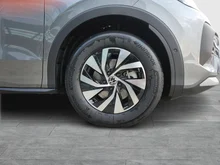 VW T-Roc Life eTSI DSG in Wolf Grey Dach Black Uni