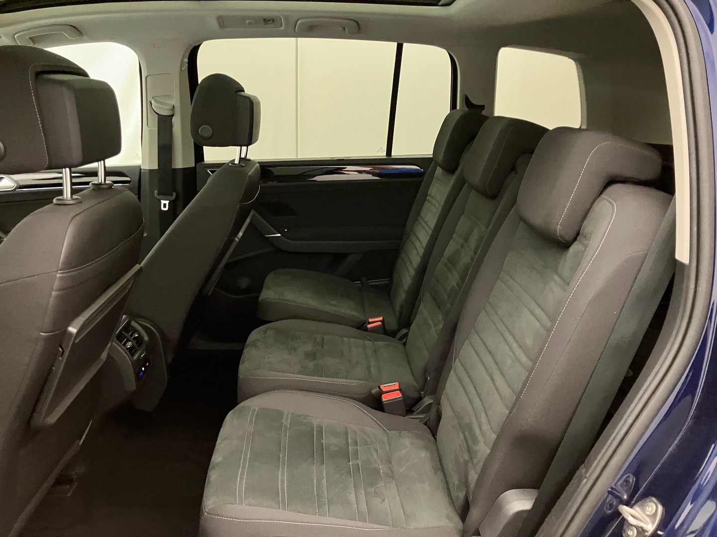 VW Touran Highline TDI SCR DSG | Bild 26 von 33
