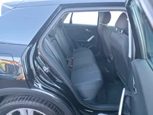 Audi Q2 35 TFSI advanced in 0E Mythosschwarz Metallic